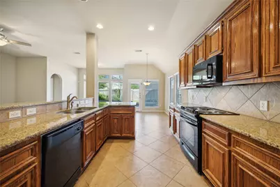 10910 Brighton Gardens Drive, Richmond, TX 77406 - Photo 14