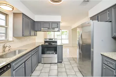 12266 Huntington Venture Drive, Houston, TX 77099 - Photo 22