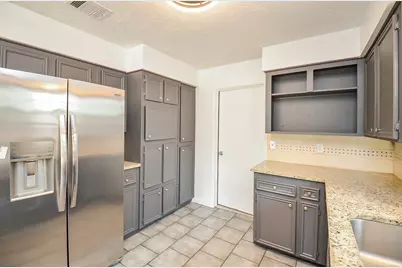 12266 Huntington Venture Drive, Houston, TX 77099 - Photo 20