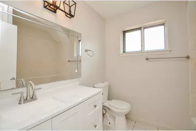 12266 Huntington Venture Drive, Houston, TX 77099 - Photo 6
