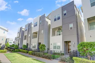 2781 Clinton Dr, Houston, TX 77020 - Photo 2