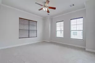 1213 W 15th 1/2 St, Houston, TX 77008 - Photo 36