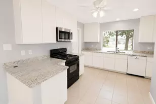 3403 Woodstream Pl, Sugar Land, TX 77479 - Photo 6