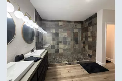 3157 Lancaster Lane, Port Neches, TX 77651 - Photo 14