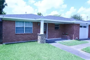 7818 Avenue F, Houston, TX 77012 - Photo 1