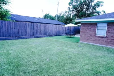 7818 Avenue F, Houston, TX 77012 - Photo 20