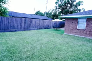 7818 Avenue F, Houston, TX 77012 - Photo 20