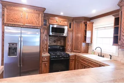 7818 Avenue F, Houston, TX 77012 - Photo 8