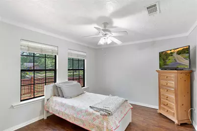 604 Lee Avenue, Anahuac, TX 77514 - Photo 34