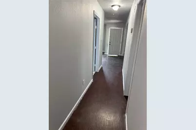 5234 Ripplebrook Drive, Houston, TX 77045 - Photo 8