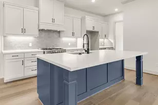 2409 Faulkner Dr, College Station, TX 77845 - Photo 10