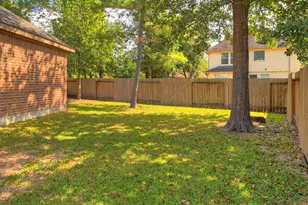 974 Gowan Dr, Conroe, TX 77301 - Photo 22