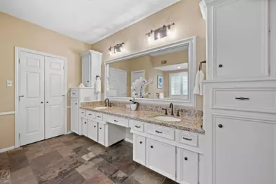 15 Crestone Place, The Woodlands, TX 77381 - Photo 20