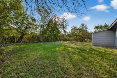 6058 Glenhurst Drive, Houston, TX 77033 - Photo 20