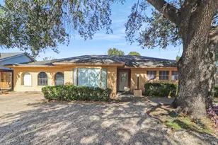 5554 Beechnut St, Houston, TX 77096 - Photo 1