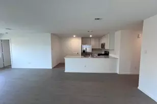 914 Constitution Dr, Bay City, TX 77414 - Photo 4