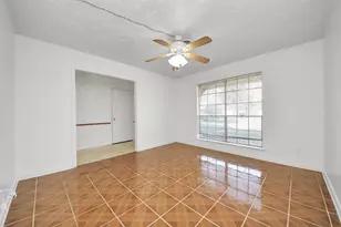 13103 Suzanne St, Stafford, TX 77477 - Photo 14