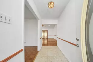 13103 Suzanne St, Stafford, TX 77477 - Photo 8