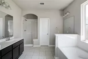 10406 Sill Pr Dr, Rosharon, TX 77583 - Photo 14