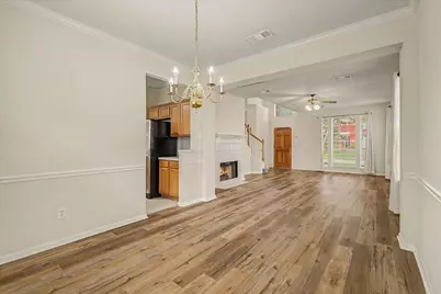 10840 Sycamore Drive N, La Porte, TX 77571 - Photo 12