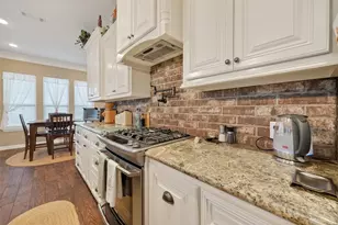 912 County Rd 340, Angleton, TX 77515 - Photo 16