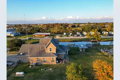 912 County Road 340, Angleton, TX 77515 - Photo 38