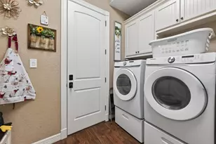 912 County Rd 340, Angleton, TX 77515 - Photo 20