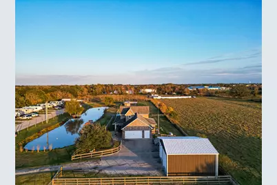 912 County Road 340, Angleton, TX 77515 - Photo 36