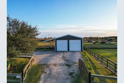 912 County Road 340, Angleton, TX 77515 - Photo 34