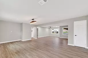 5210 Verdome Ln, Houston, TX 77092 - Photo 10