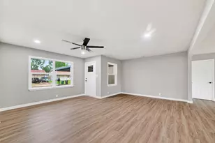 5210 Verdome Ln, Houston, TX 77092 - Photo 6