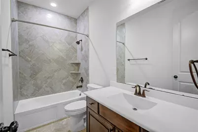 1644 Longwood Glen Lane, Friendswood, TX 77546 - Photo 10