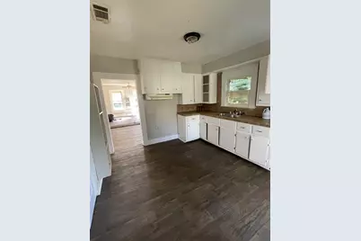5135 Irving Street, Beaumont, TX 77705 - Photo 6