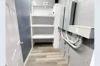 2710 Avenue F, Bay City, TX 77414 - Photo 6