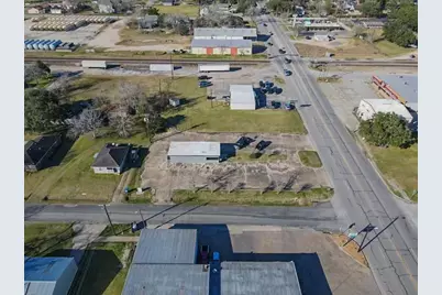 2710 Avenue F, Bay City, TX 77414 - Photo 1