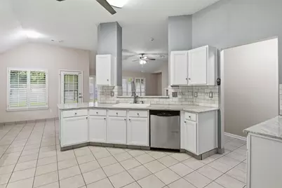 7215 Pembrough Lane, Katy, TX 77494 - Photo 14