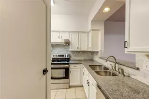 7657 Cambridge St, Houston, TX 77054 - Photo 10