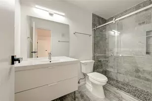 7657 Cambridge St, Houston, TX 77054 - Photo 24