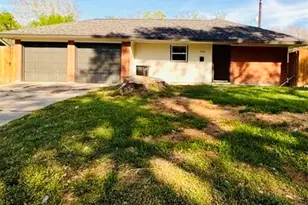 8733 Lugary Dr, Houston, TX 77074 - Photo 32