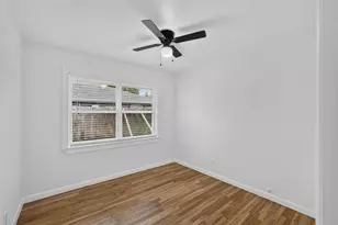 8733 Lugary Dr, Houston, TX 77074 - Photo 24