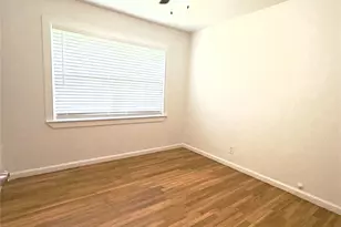 8733 Lugary Dr, Houston, TX 77074 - Photo 14