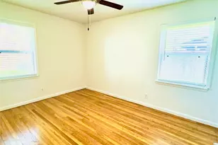 8733 Lugary Dr, Houston, TX 77074 - Photo 12