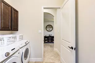 298 Clearwood Dr, League City, TX 77573 - Photo 10