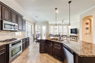 298 Clearwood Dr, League City, TX 77573 - Photo 18