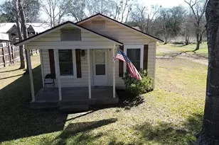 710 Milam Ave, Eagle Lake, TX 77434 - Photo 1