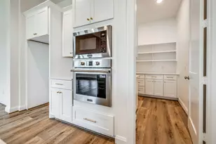 217 Arborwood Dr, Waller, TX 77484 - Photo 20