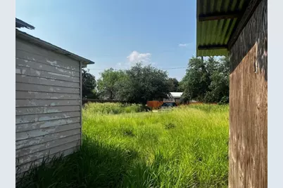 408 W Edward Street, Falfurrias, TX 78355 - Photo 4