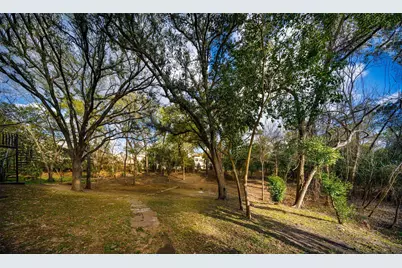 10663 Memorial Drive, Houston, TX 77024 - Photo 34