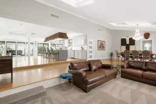 758 W 42nd St, Houston, TX 77018 - Photo 12