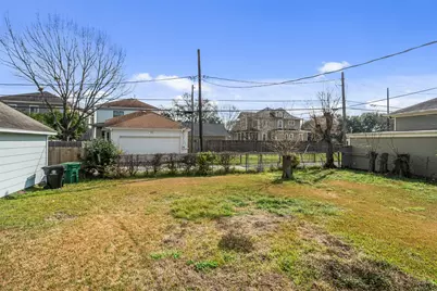 1810 Cortlandt Street, Houston, TX 77008 - Photo 6